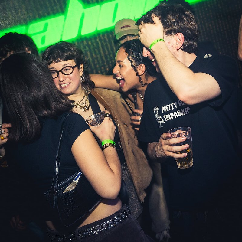 Trapaholics // 16.05.25